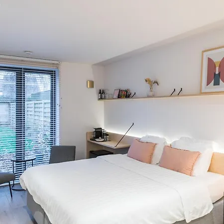 Bed & Breakfast Poutrelle Guestrooms *